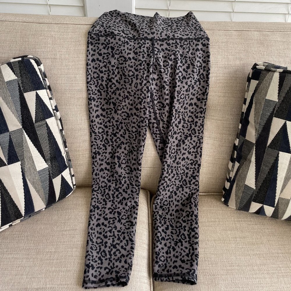 Evolution & Creation Cheetah Print Leggings